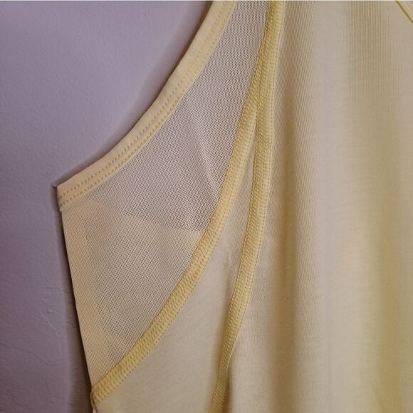 NWT Eleven by Venus Williams Lemon Yellow Kudos Tank Top. Size Medium - Picture 2 of 9